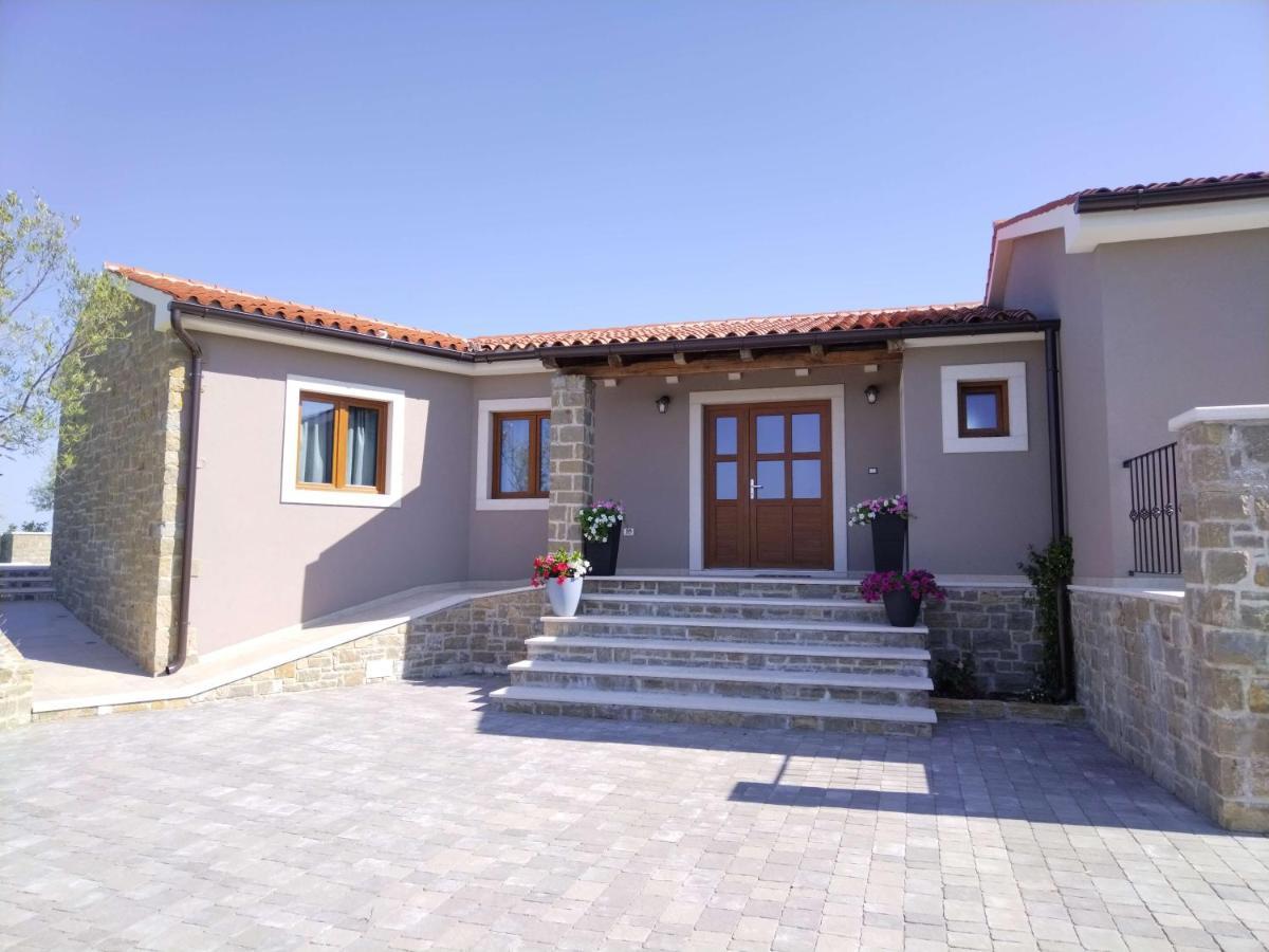 Villa Meloni Motovun Ngoại thất bức ảnh