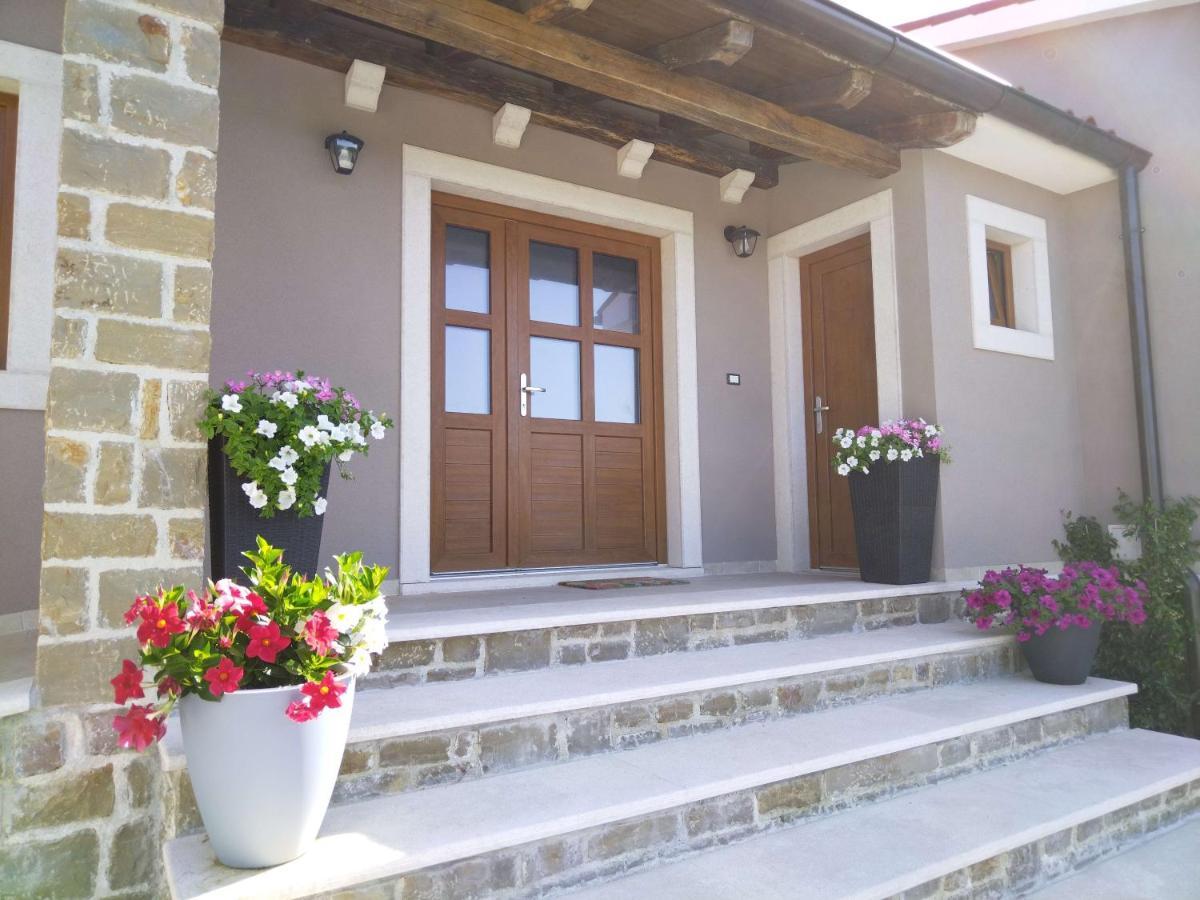 Villa Meloni Motovun Ngoại thất bức ảnh